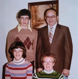 Meet your Posher, Kris